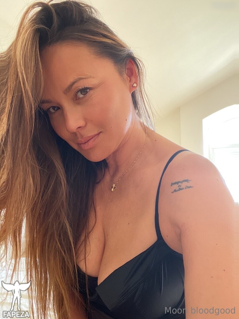 Moon Bloodgood Realmoonbloodgood Nude Leaks Onlyfans Photo Fapeza