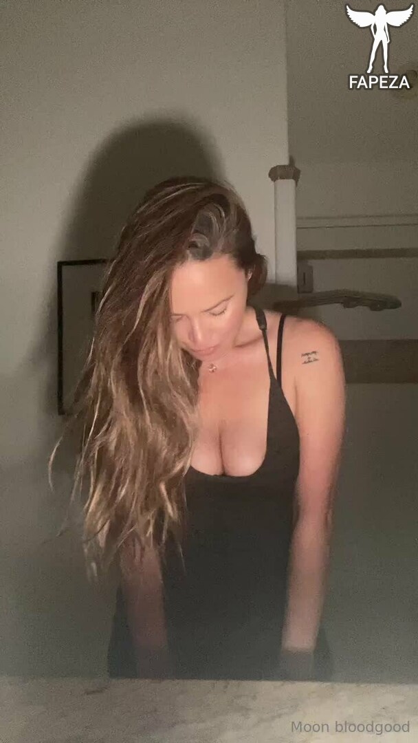 Moon Bloodgood Realmoonbloodgood Nude Leaks Onlyfans Photo Fapeza