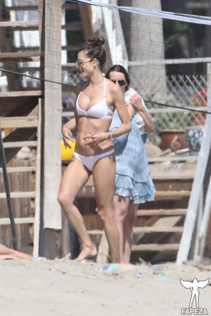 Alessandra Ambrosio / aleambrosio / alelovesanja / alessandraambrosio erome Latest Exclusive Leaked Photos