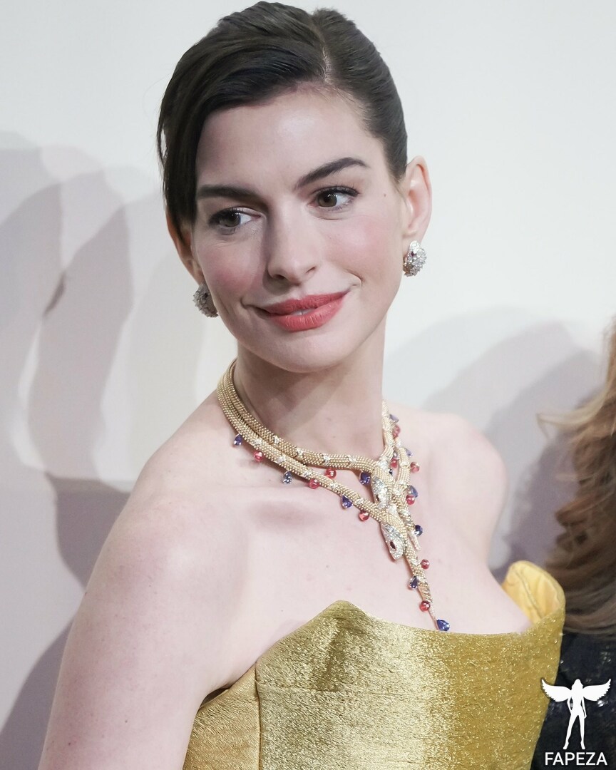 Anne Hathaway / annehathaway / heatherannie erome Latest Exclusive Leaked Photos