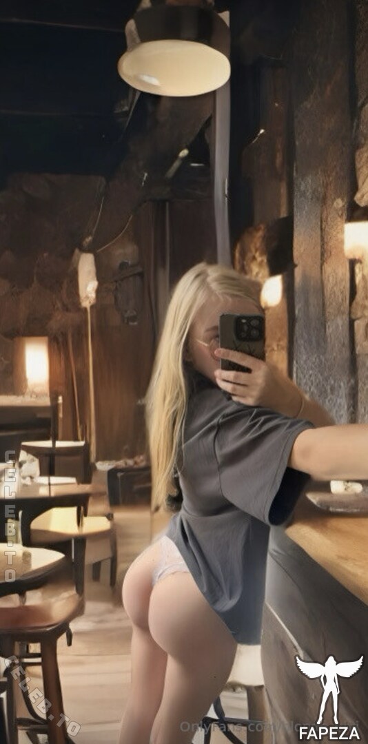 blonde_vivi