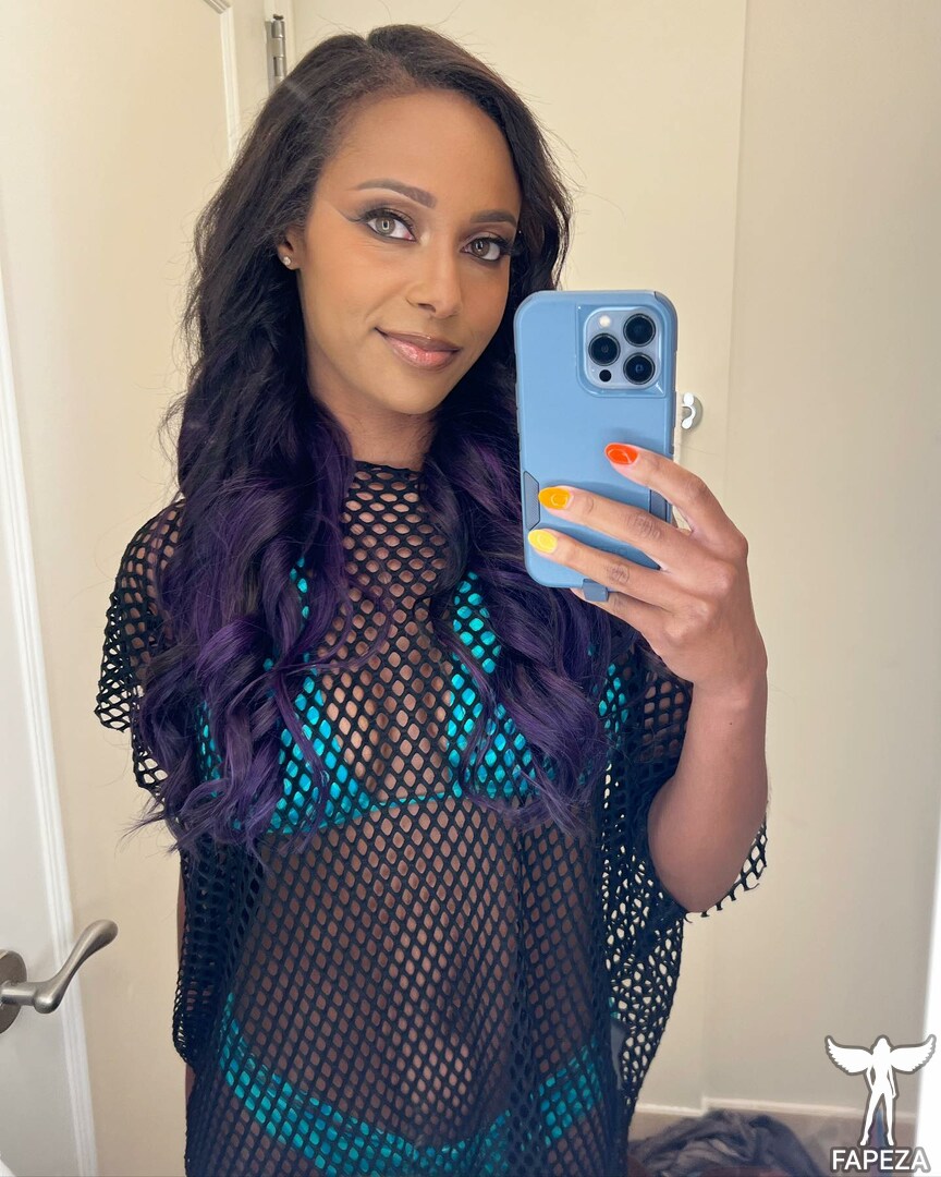 Brandi Rhodes / thebrandirhodes Nude Leaks Photo #22 - Fapeza