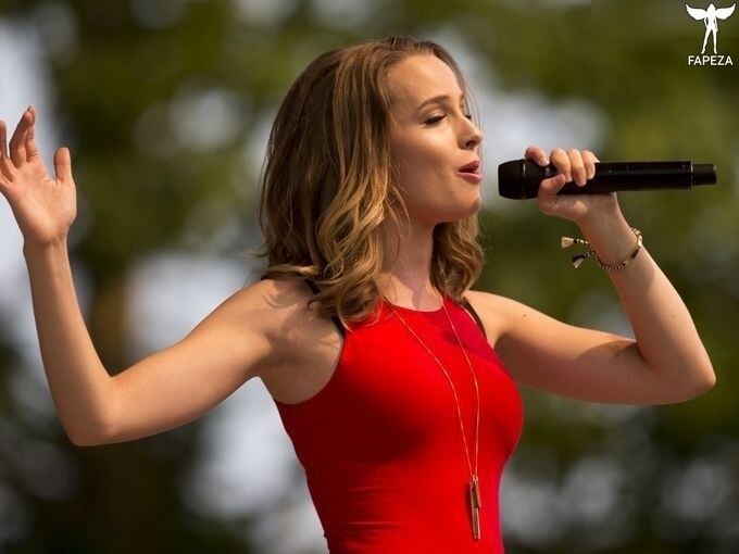 Bridgit Mendler / bridgitmendler erome Latest Exclusive Leaked Photos