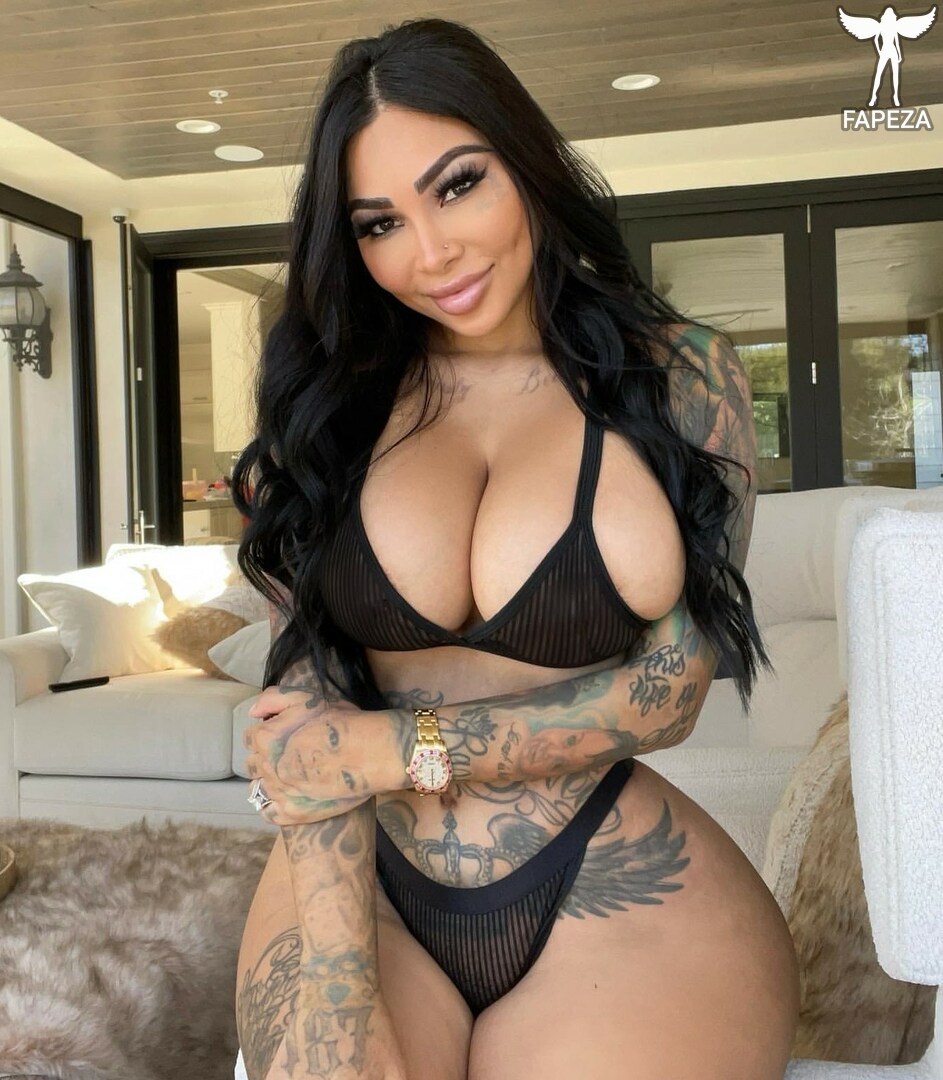 Brittanya Razavi / imbrittanya Nude Leaks OnlyFans Photo #28 - Fapeza