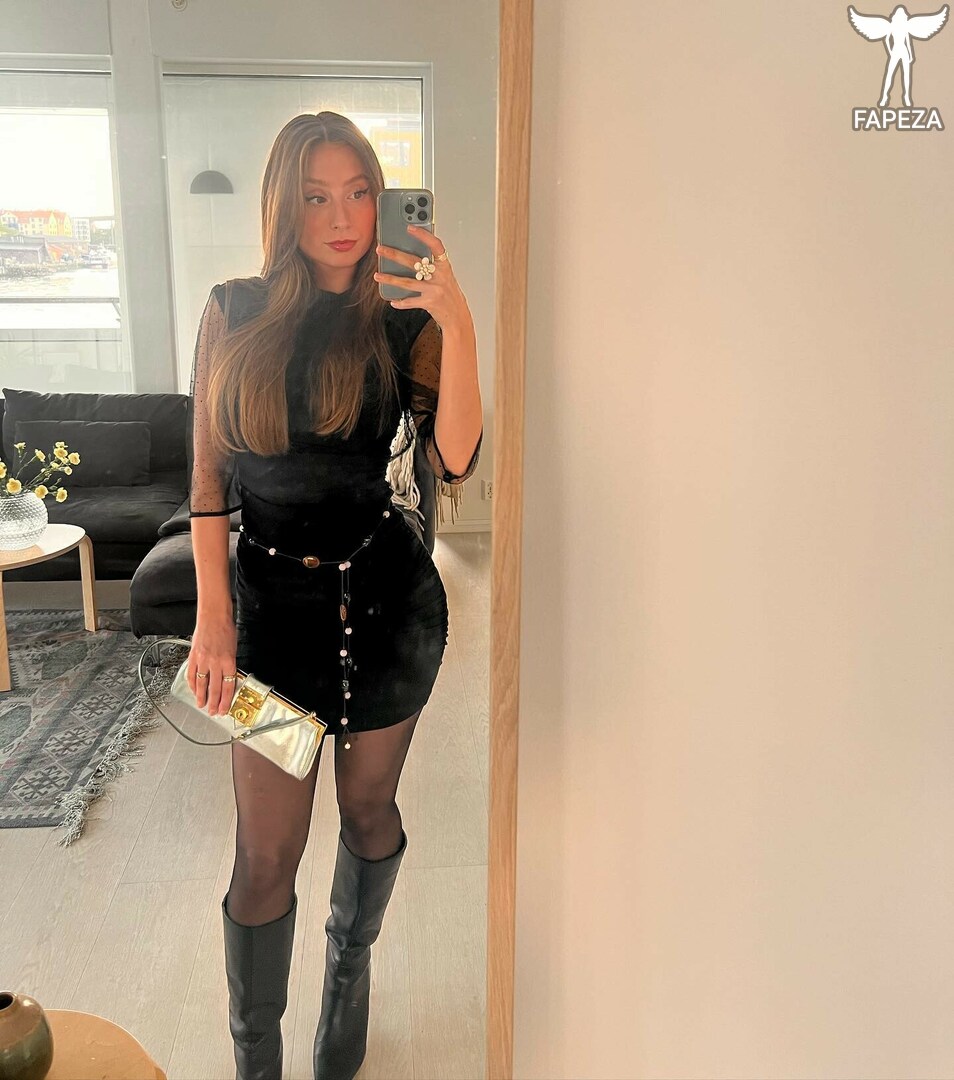 Camilla Hasselgård / camillahasselgaard / onlyfans erome Latest Exclusive Leaked Photos