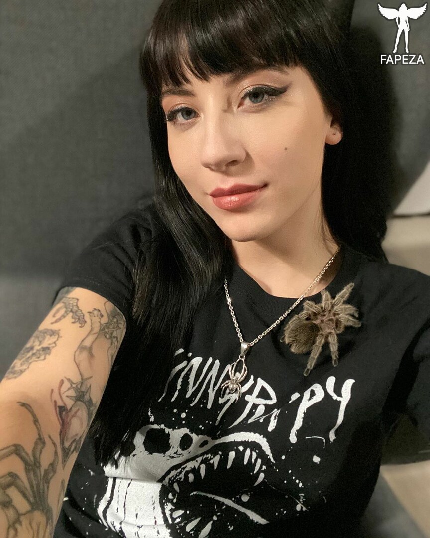 Charlotte Sartre Gothcharlotte Nude Leaks Onlyfans Photo Fapeza