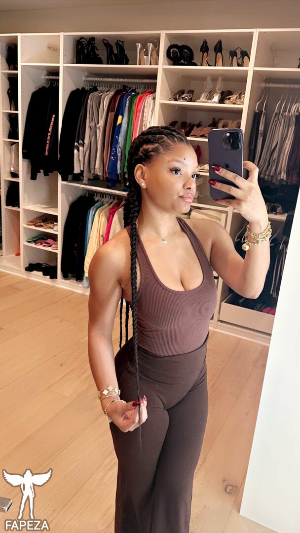 Halle Bailey / HalleBailey / Little Mermaid / chloebaileyyy erome Latest Exclusive Leaked Photos