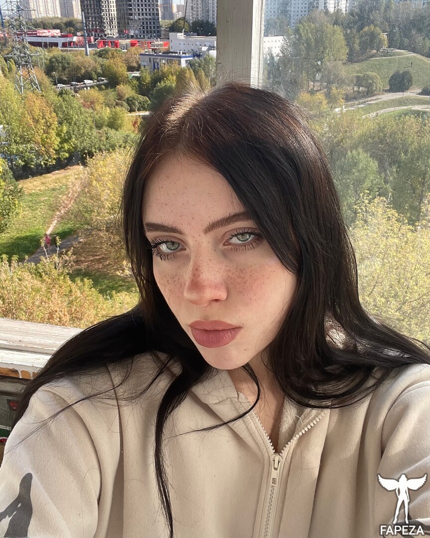 Irina Minkina / howeversnowy / rusian Billie eilish erome Latest Exclusive Leaked Photos