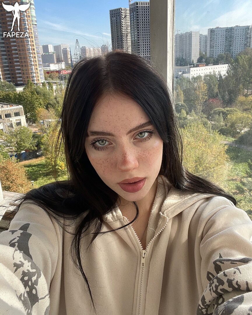 Irina Minkina / howeversnowy / rusian Billie eilish erome Latest Exclusive Leaked Photos