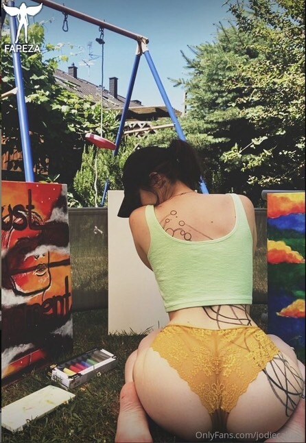jodiecalussi
