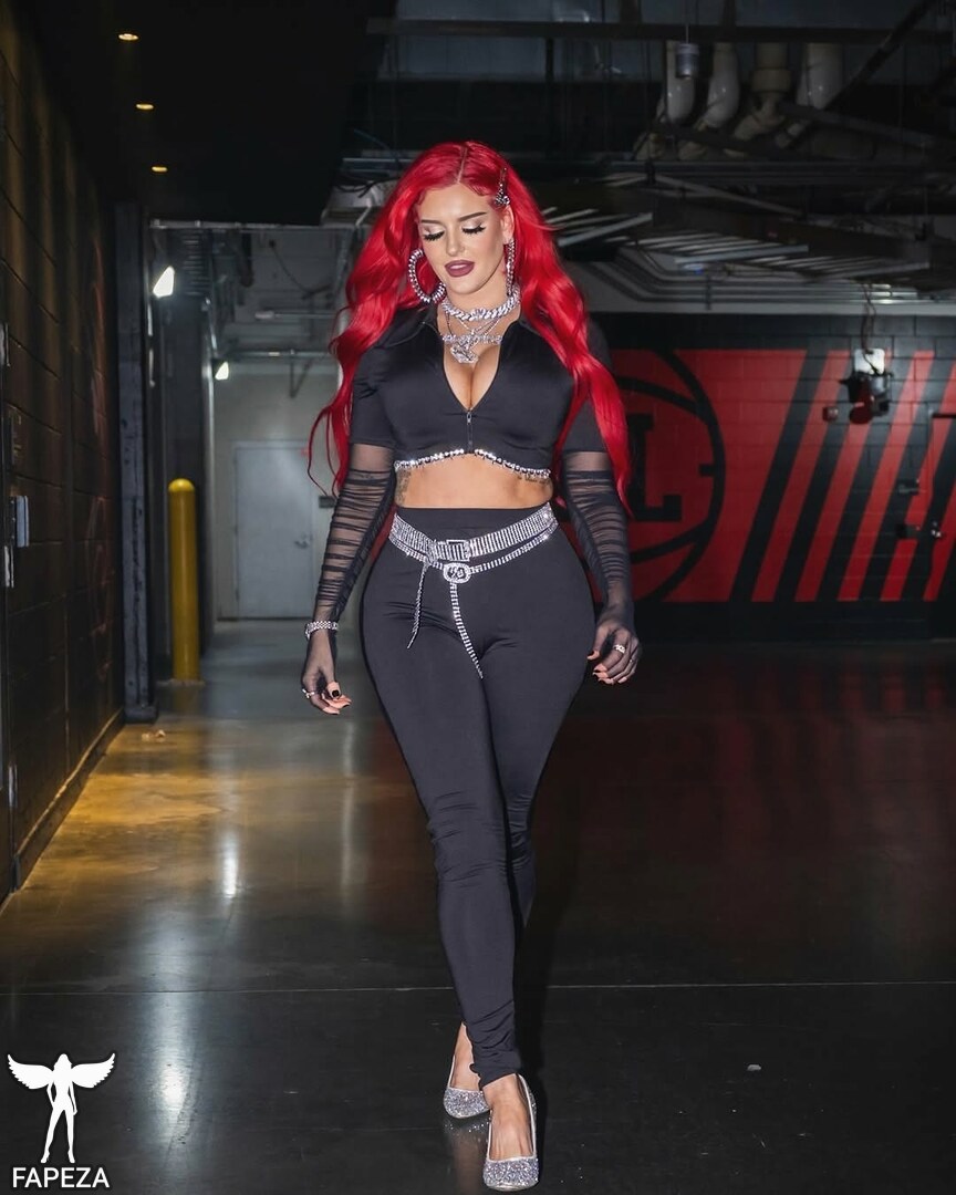 Justina-Valentine