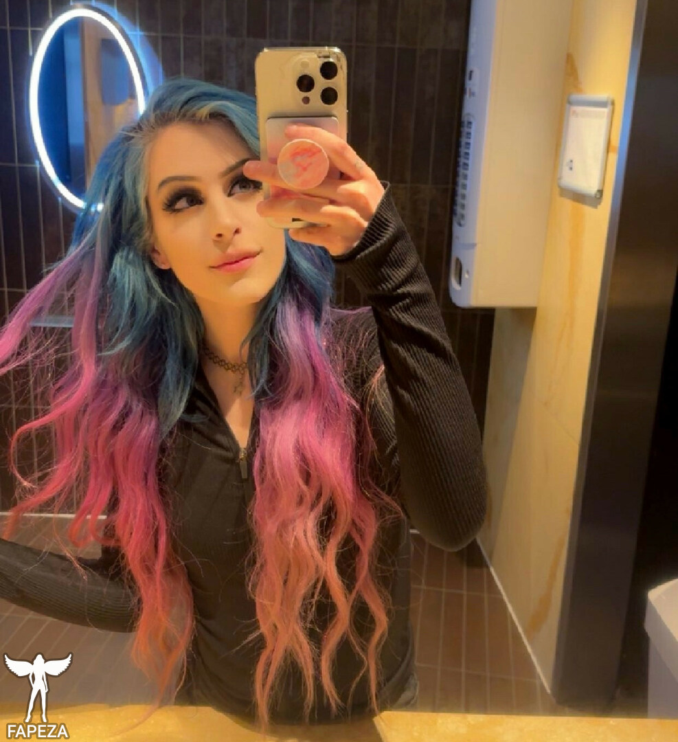 Kati3Kat / Kati3katMFC / blu3kitten erome Latest Exclusive Leaked Photos