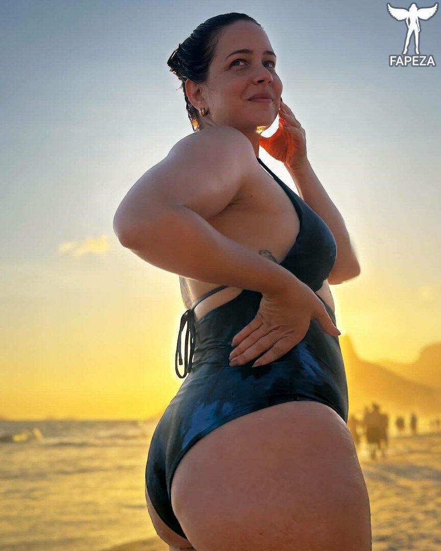 leandra-leal