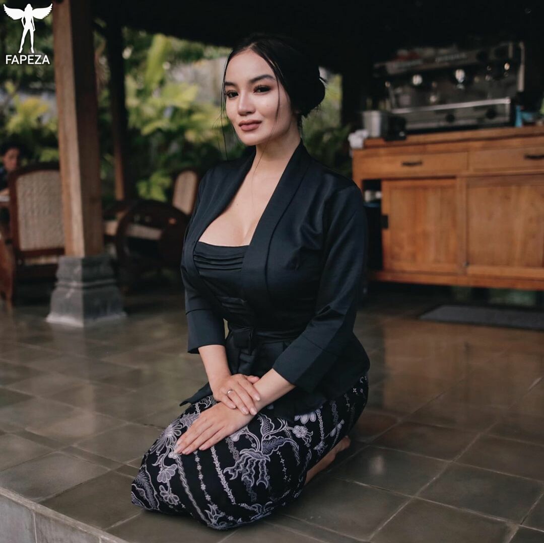 monica-ardhea