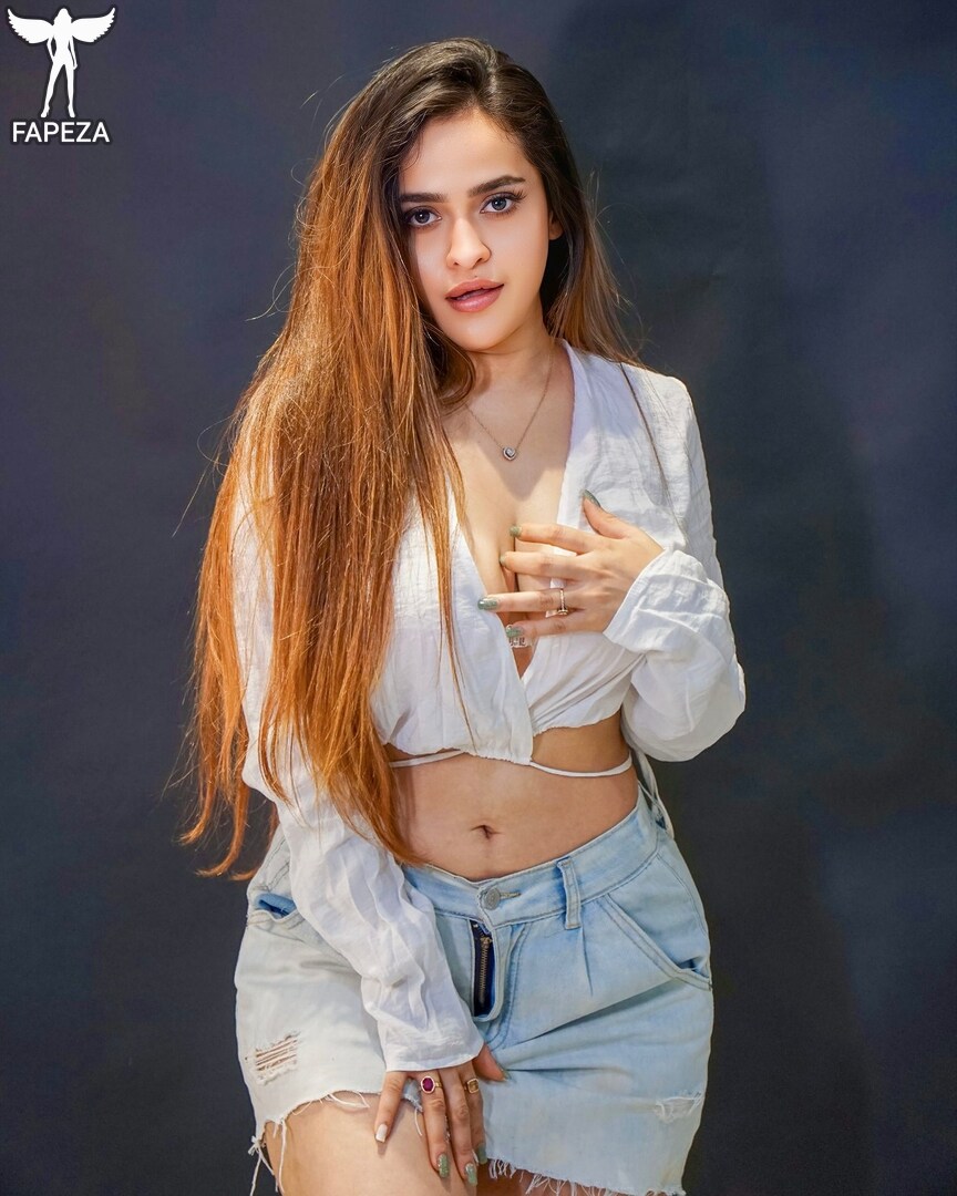 prajakta-dusane