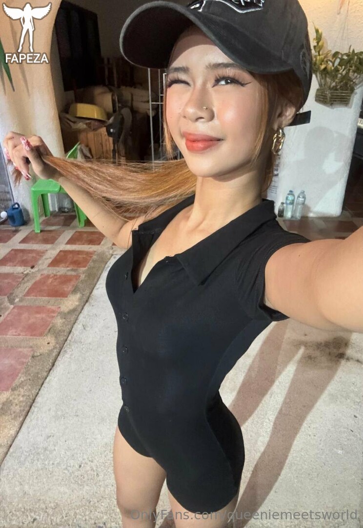 queeniemeetsworld
