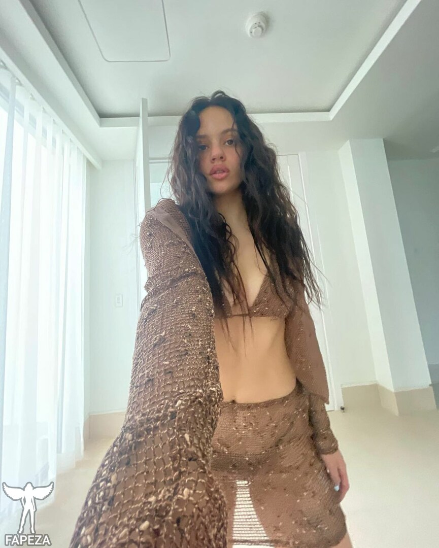 La Rosalía / Rosalia Nude Leaks OnlyFans Photo #6 - Fapeza