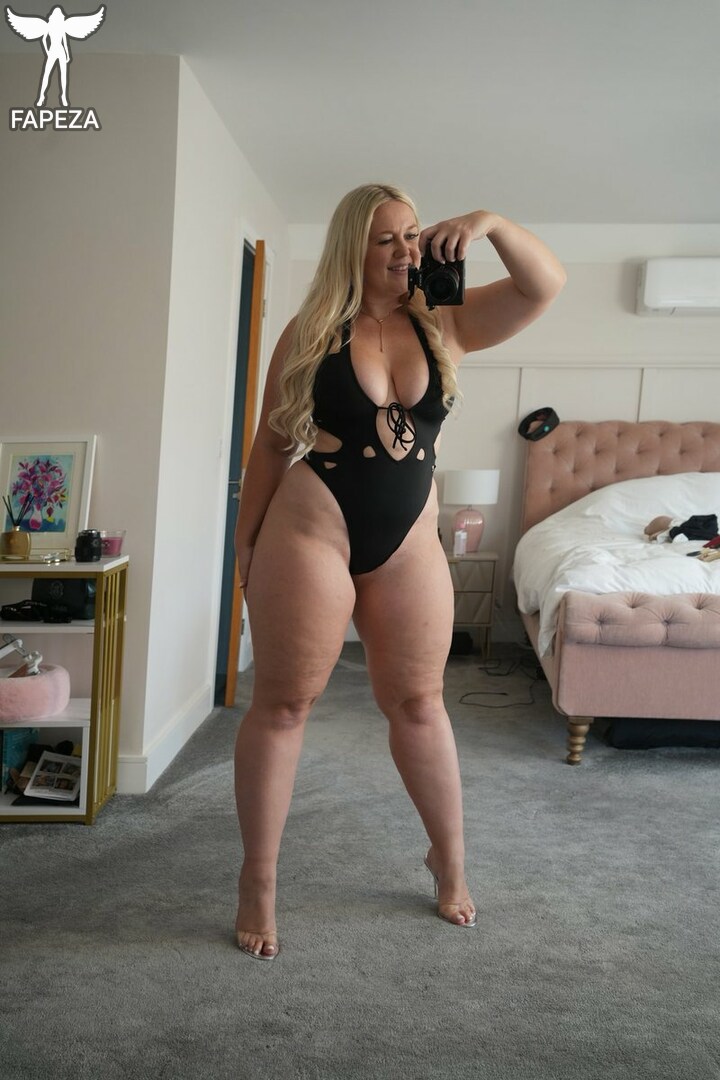 sammythighsx