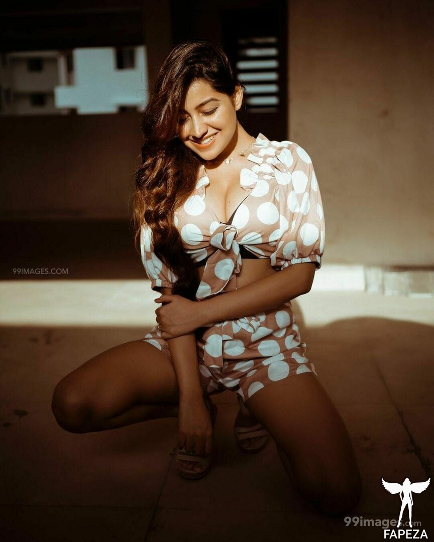 Simran Kaur Hundal Simrankaurhundalofficial Nude Leaks Photo