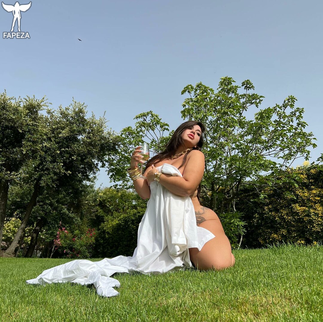 Victorya Addad / iamvictoryaa Nude Leaks OnlyFans Photo #13 - Fapeza